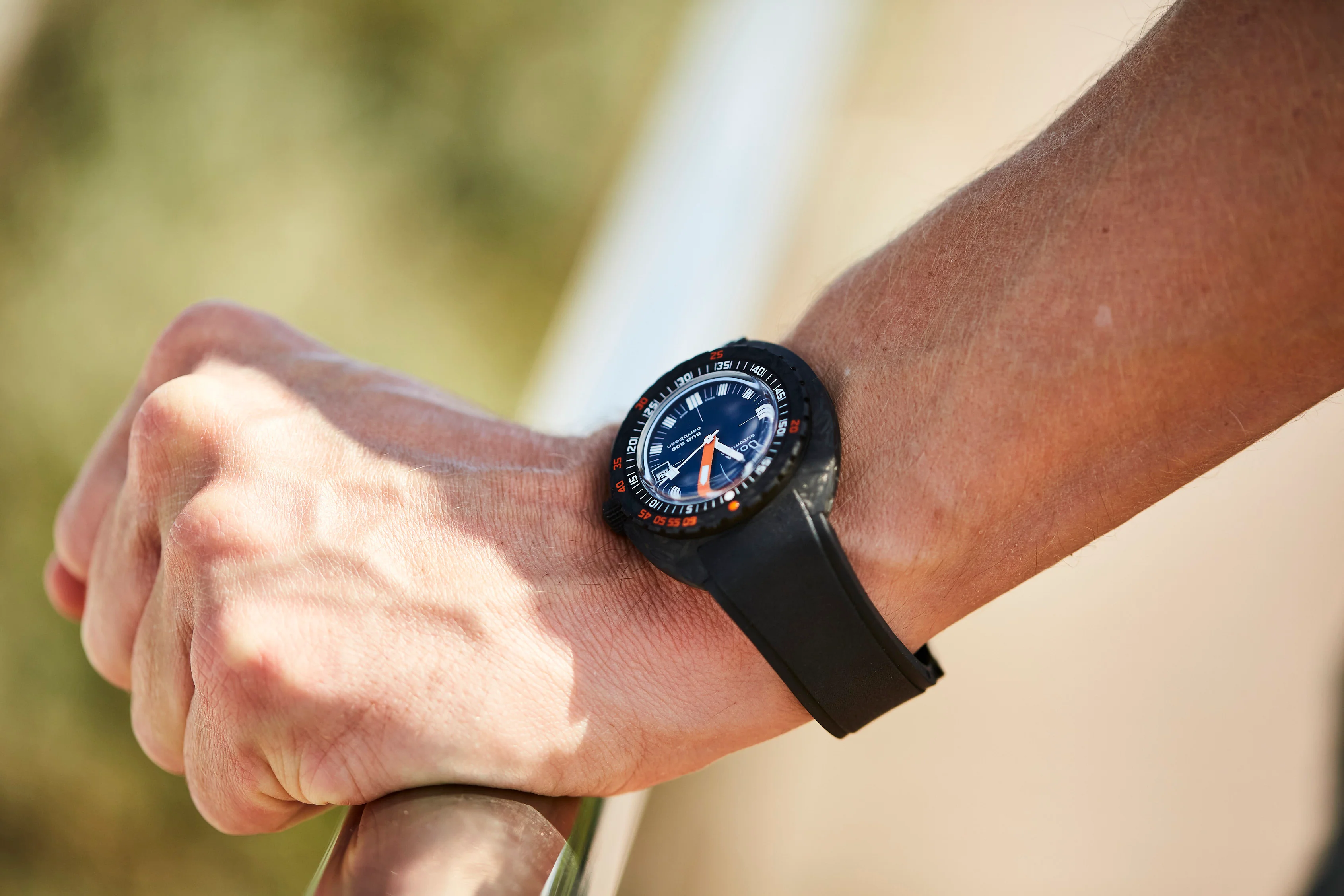 Doxa SUB 300 Carbon COSC Caribbean Rubber Watch - Image 5